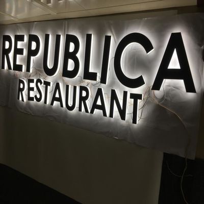 Business Shopfront LED Akrilik Harfler Tabela 30cm