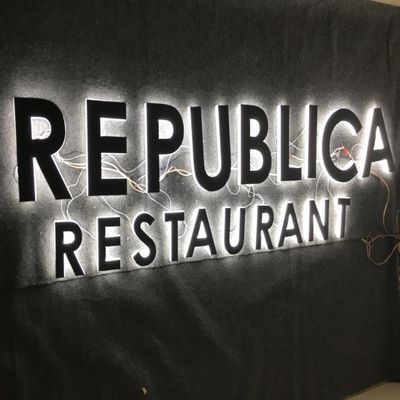 Business Shopfront LED Akrilik Harfler Tabela 30cm