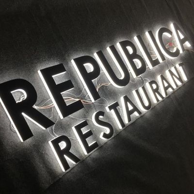 Business Shopfront LED Akrilik Harfler Tabela 30cm