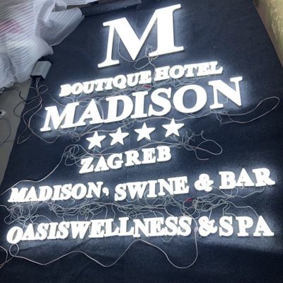 12mm Akrilik Şirket Logosu Duvar İşareti Alüminyum Kanal Harfleri Anti Pas