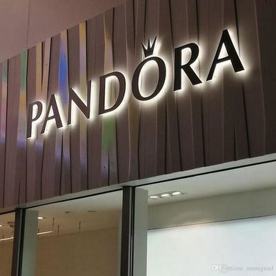 Dış Mekan IP65 Vitrin İşareti Önden Aydınlatmalı Kanal Harfleri