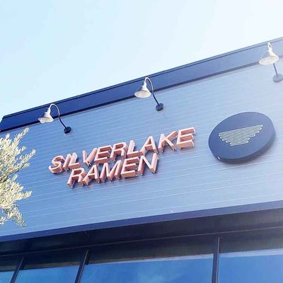 OEM Tasarım Mağazası Logo Bakır İşaret Harfleri Düz Kesim 10cm ila 100cm Yükseklik