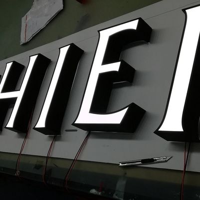 Su geçirmez 3D Harf İşareti Alfabe Metal Aydınlatmalı 60HZ