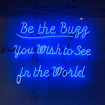 Yüksek Şeffaflık Akrilik Kişiselleştirilmiş Neon Tabelalar 50000 Saat Ömür