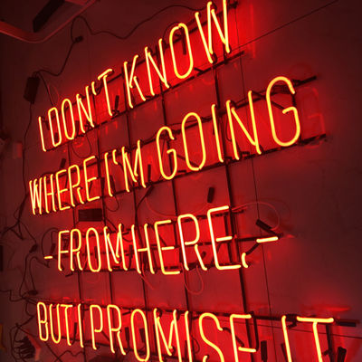 Mağaza Dekorasyonu Metal Çerçeveler Duvar İçin Neon Işık Kelime İşaretleri